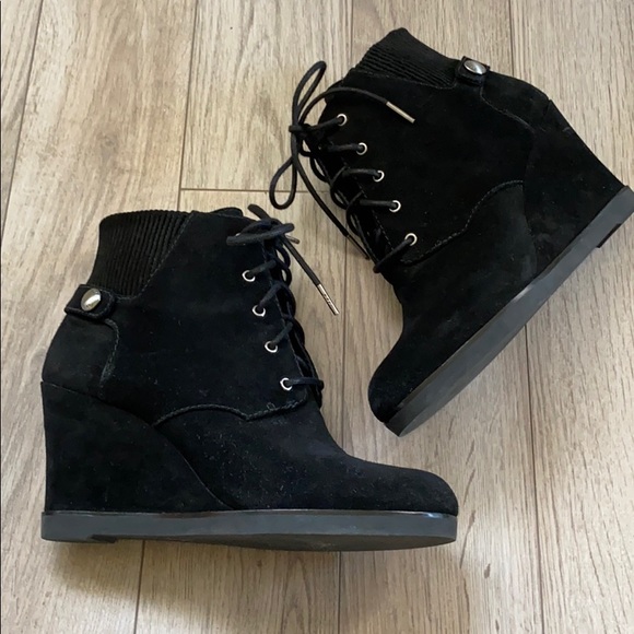 Michael Kors black suede wedged ankle boots - Picture 3 of 7